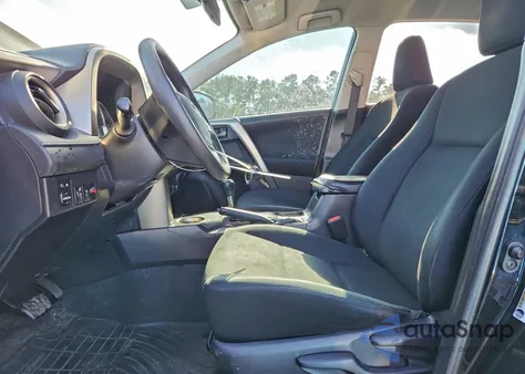 2015 Toyota Rav4 Le z USA, uszkodzony, nr VIN 2T3ZFREV2FW202177